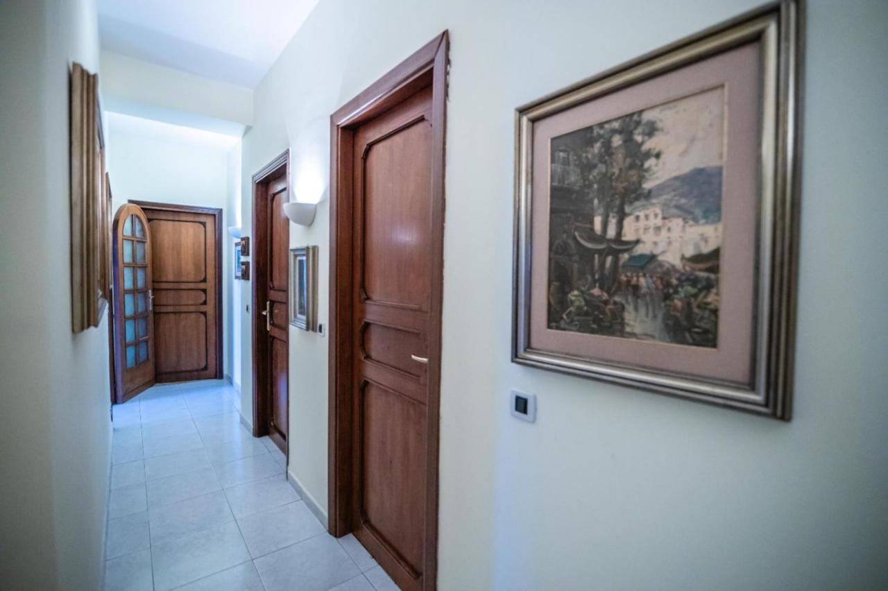 Courrier-House Apartment Aci Castello Ngoại thất bức ảnh